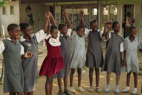 girl-empowerment-community-volunteering-zambia