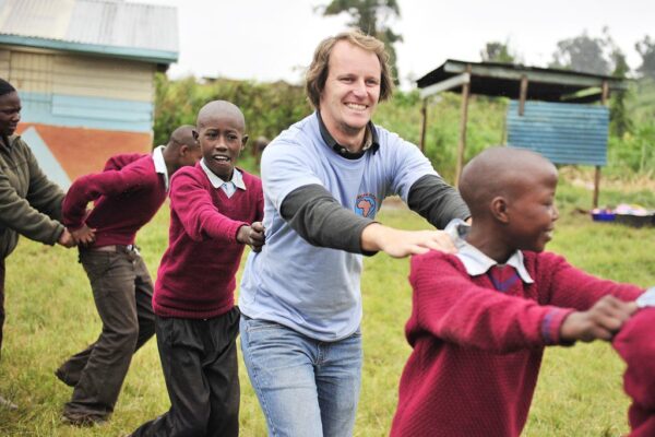 teaching-vulnerable-children-kenya-volunteer-african-impact 18 childcare-community-support-volunteer-south-africa