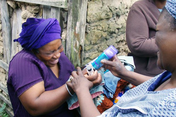 rural-healthcare-hiv-aids-awareness-volunteer-south-africa