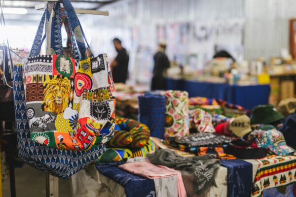 Tours & Markets Tours & Markets