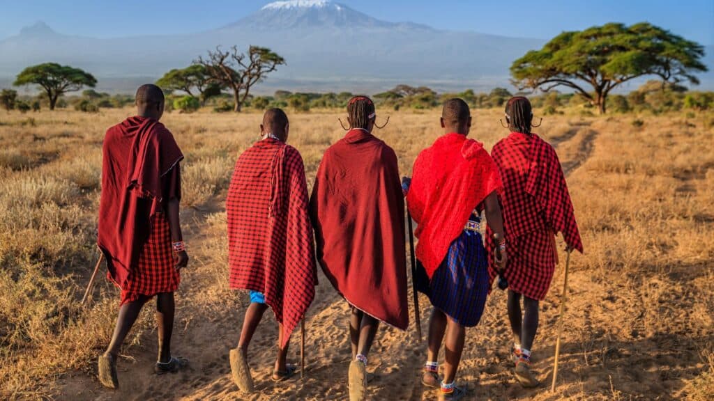 massai walking