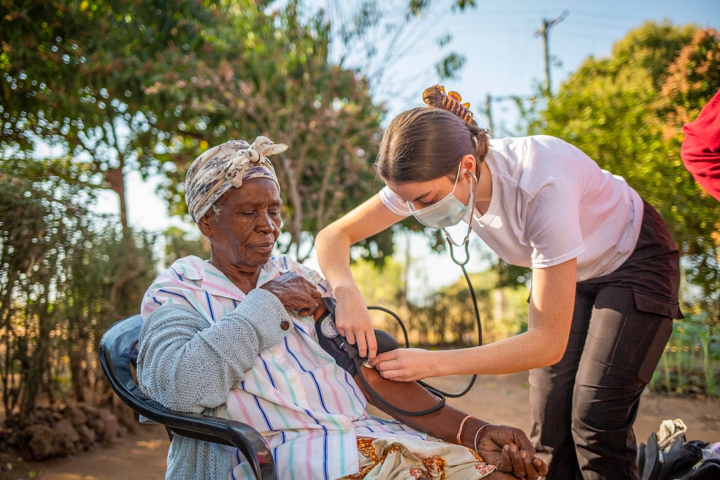 medical volunteer in Livingstone